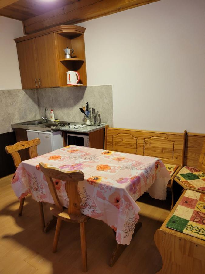 فندق Mohas Vendeghaz Koszeg Mohas Ut 107 المظهر الخارجي الصورة