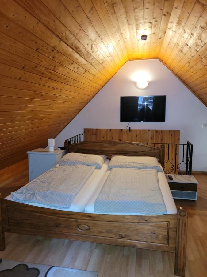 فندق Mohas Vendeghaz Koszeg Mohas Ut 107 المظهر الخارجي الصورة